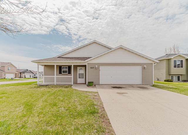 Property at 1837 43rd Ave S, Moorhead, MN 56560, 4 beds, 2 baths