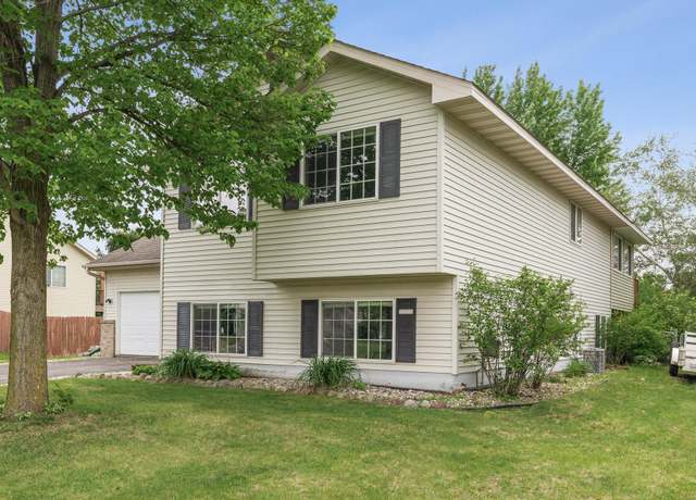 Property at 809 E Orchard St, Belle Plaine, MN 56011, 3 beds, 2 baths
