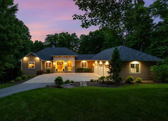 Property at 8580 Maple View Dr, Cologne, MN 55322, 4 beds, 3 baths