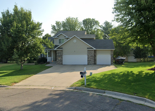 Property at 93 10th St S, Sartell, MN 56377, 4 beds, 3 baths