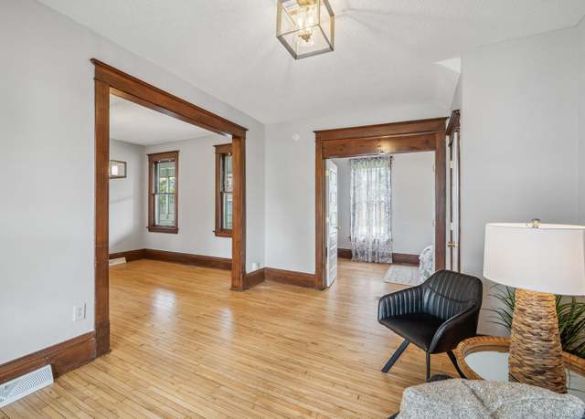 Property at 909 22nd Ave NE, Minneapolis, MN 55418, 8 beds, 4 baths