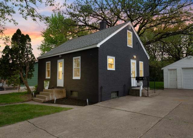 Property at 517 Adams St, Anoka, MN 55303, 3 beds, 1 bath