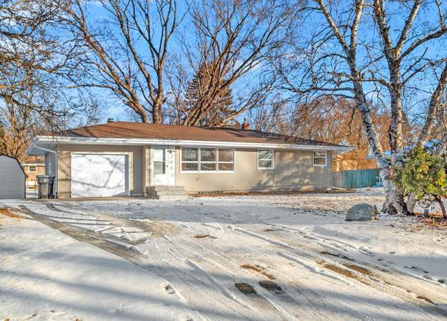 Property at 2680 Western Ave N, Roseville, MN 55113, 4 beds, 2 baths