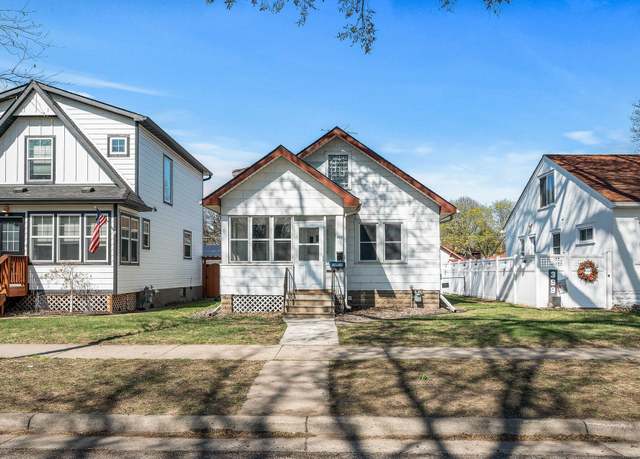 Property at 401 Saratoga St S, Saint Paul, MN 55105, 3 beds, 3 baths