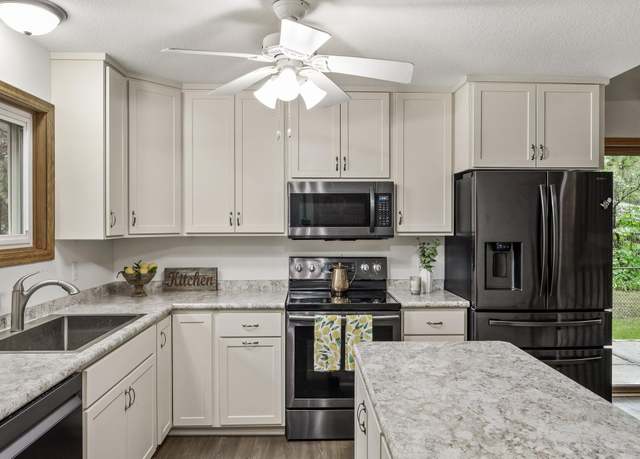 Property at 15607 Kumquat St NW, Andover, MN 55304, 4 beds, 2 baths