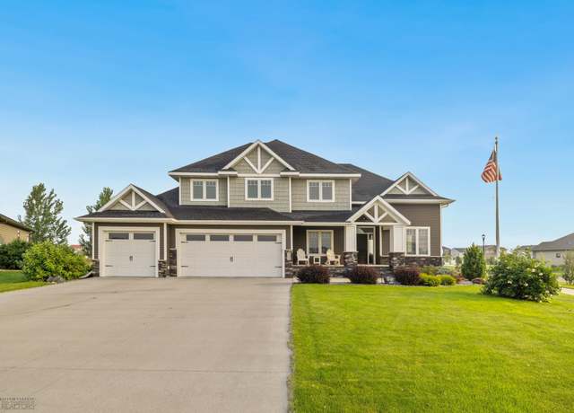 Property at 7229 15th St S, Fargo, ND 58104, 6 beds, 4 baths