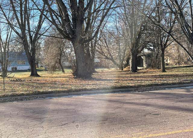 Property at 17th 17th St, Windom, MN 56101