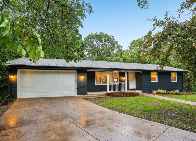 Property at 9100 Oakwood Rd, Saint Bonifacius, MN 55375, 5 beds, 3 baths