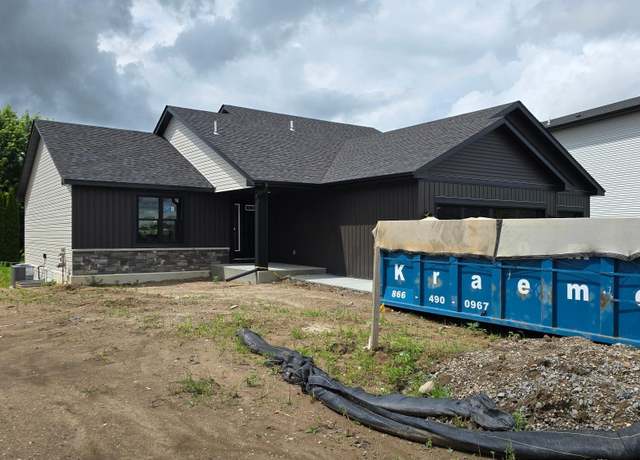 Property at 9972 14th Cir NE, Saint Michael, MN 55376, 5 beds, 4 baths