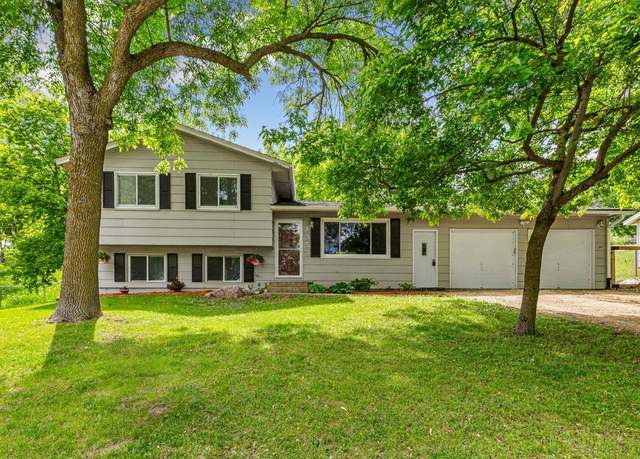 Property at 135 7th Ave NW, Lonsdale, MN 55046, 3 beds, 1 bath