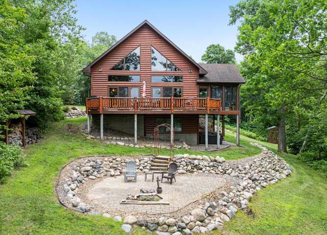Property at 38287 Moccasin Dr, Crosslake, MN 56442, 4 beds, 4 baths