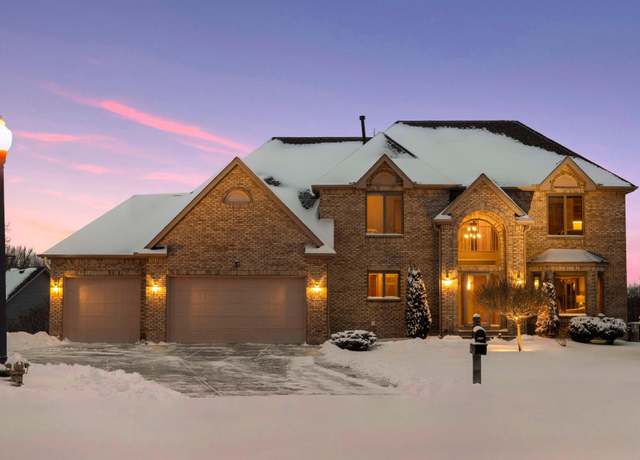Property at 4255 Quinwood Ln N, Plymouth, MN 55442, 5 beds, 4 baths
