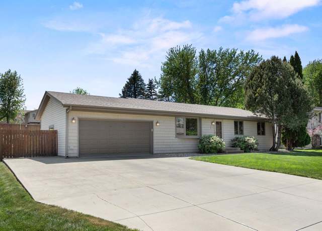 Property at 701 E Forest St, Belle Plaine, MN 56011, 3 beds, 2 baths