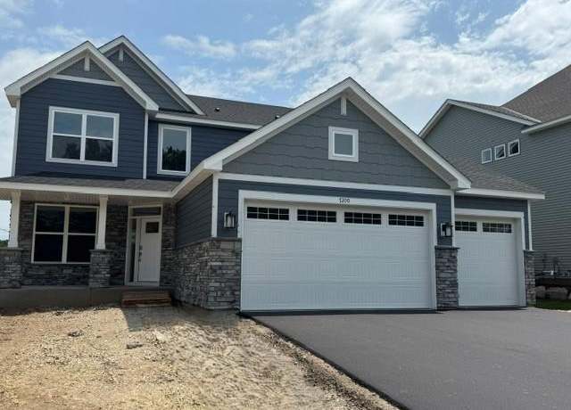 Property at 7200 Auburn Ln, Inver Grove Heights, MN 55077, 4 beds, 3 baths