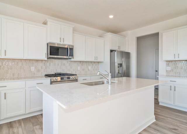Property at 7597 Norway Ln, Lino Lakes, MN 55038, 4 beds, 3 baths