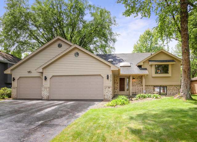 Property at 2017 87th Trl N, Brooklyn Park, MN 55443, 4 beds, 3 baths