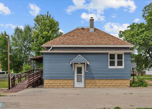 Property at 205 1st St S, Fairmount, ND 58030, 3 beds, 1 bath