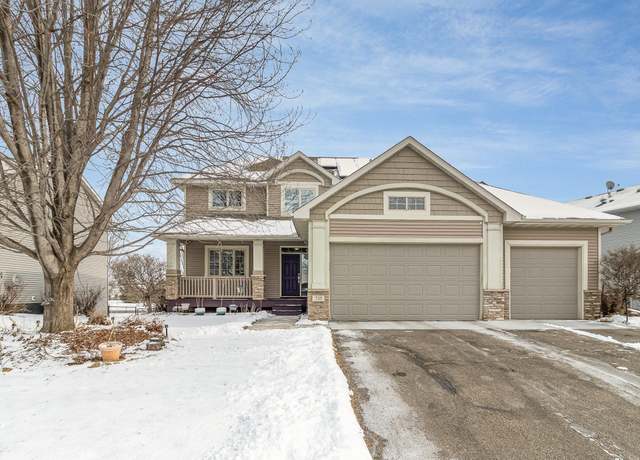 Property at 735 Westchester Ave, Shakopee, MN 55379, 5 beds, 4 baths