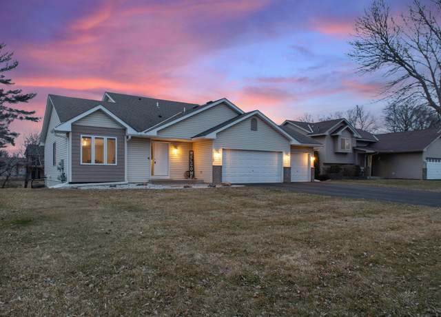 Property at 1113 4th Ave SW, Isanti, MN 55040, 3 beds, 3 baths