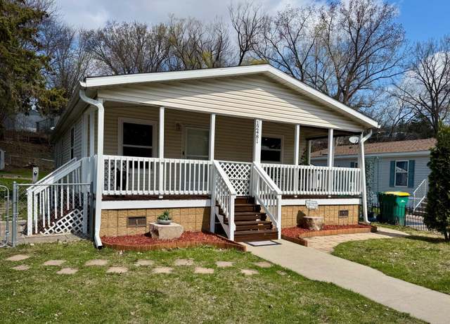 Property at 12481 Genesee Way, Apple Valley, MN 55124, 3 beds, 2 baths