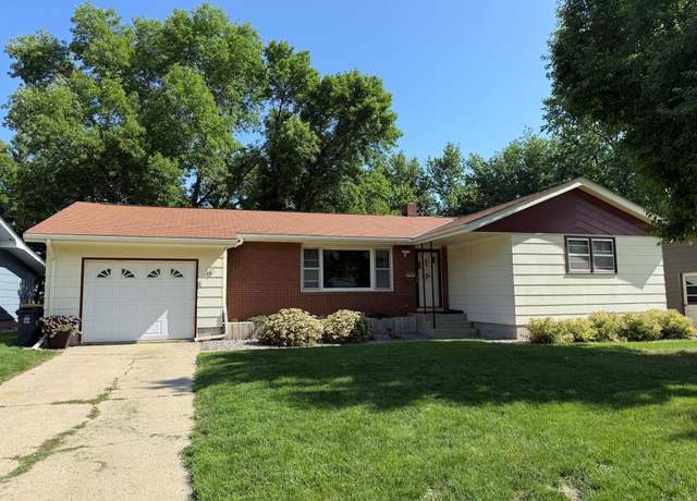 Property at 610 Kathryn Ave, Marshall, MN 56258, 4 beds, 2 baths