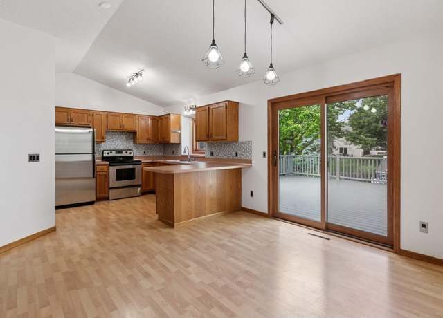 Property at 4363 Hamilton Dr, Eagan, MN 55123, 3 beds, 3 baths