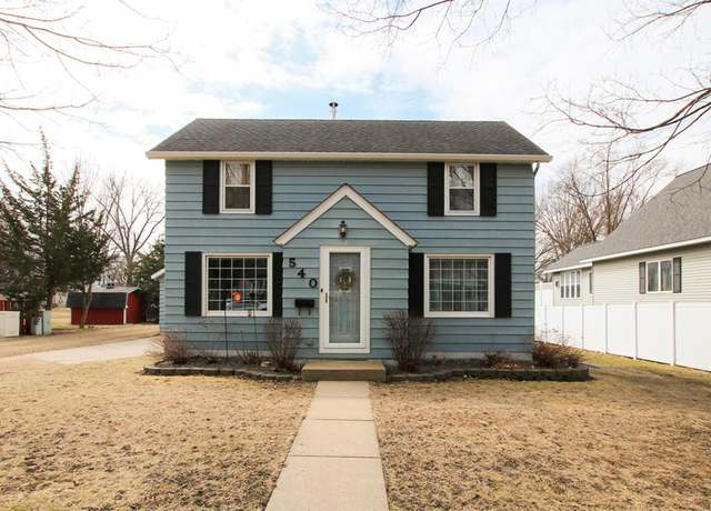 Property at 540 Miller Ave SW, Hutchinson, MN 55350, 3 beds, 2 baths