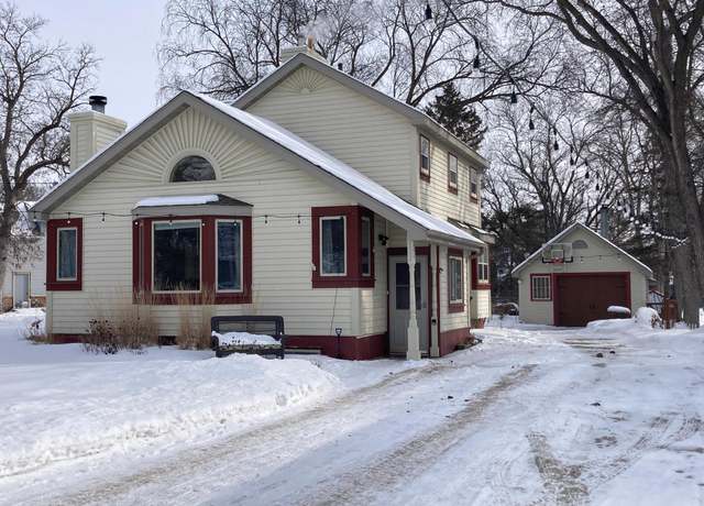 Property at 1127 Campbell Ave, Detroit Lakes, MN 56501, 4 beds, 3 baths