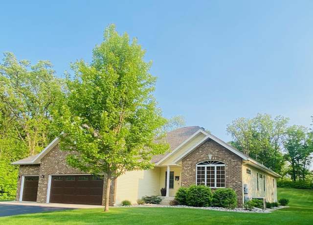 Property at 2237 Edgewood Dr, Detroit Lakes, MN 56501, 3 beds, 3 baths