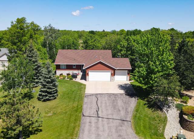 Property at 122 Ridge Rd, New London, MN 56273, 4 beds, 3 baths
