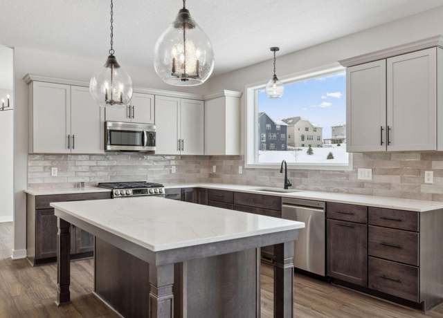 Property at 17967 Hawksbill Dr, Lakeville, MN 55044, 4 beds, 3 baths