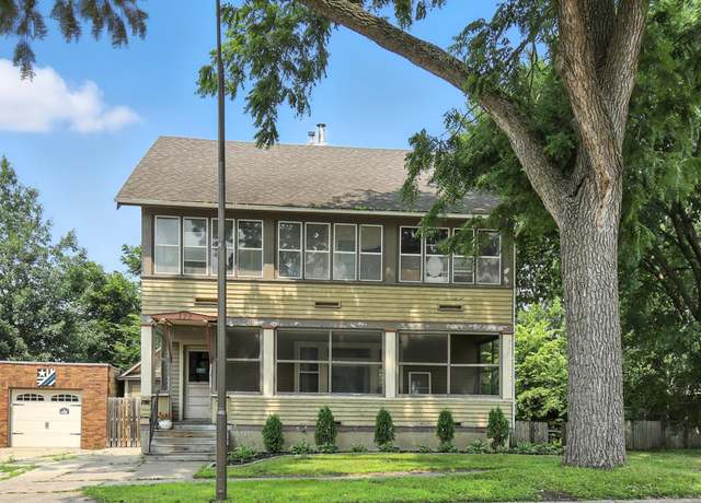 Property at 122 E School St, Owatonna, MN 55060, 3 beds, 1 bath