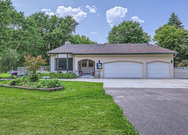 Property at 14890 Country Rd, Rogers, MN 55374, 4 beds, 3 baths