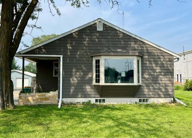 Property at 433 Minnesota St N, Ortonville, MN 56278, 2 beds, 2 baths