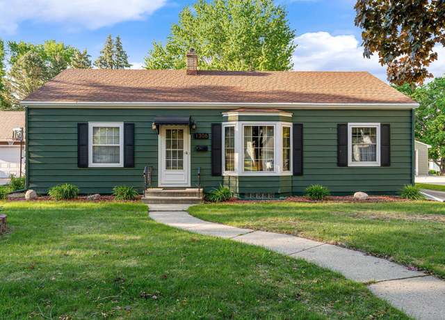 Property at 1306 3rd Ave SW, Austin, MN 55912, 2 beds, 2 baths
