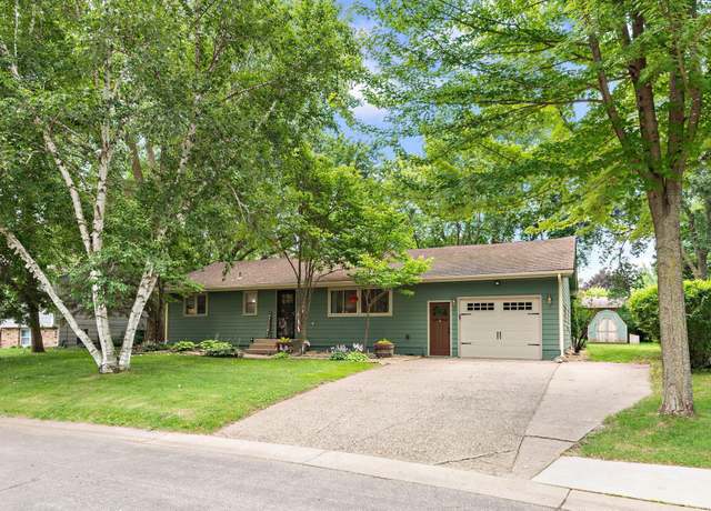 Property at 113 Oak Ave SW, Saint Michael, MN 55376, 3 beds, 2 baths