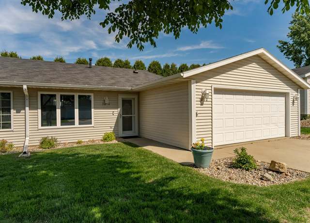Property at 3050 25th St NW, Rochester, MN 55901, 3 beds, 2 baths