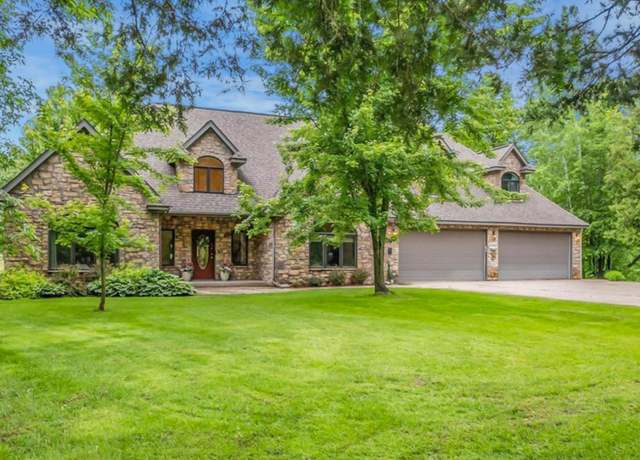 Property at 19945 Edgewater Rd, Pine City, MN 55063, 4 beds, 4 baths