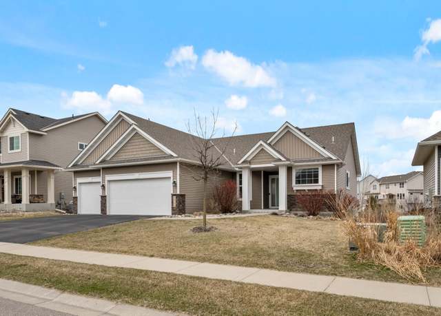 Property at 18199 Icon Ct, Lakeville, MN 55044, 5 beds, 4 baths