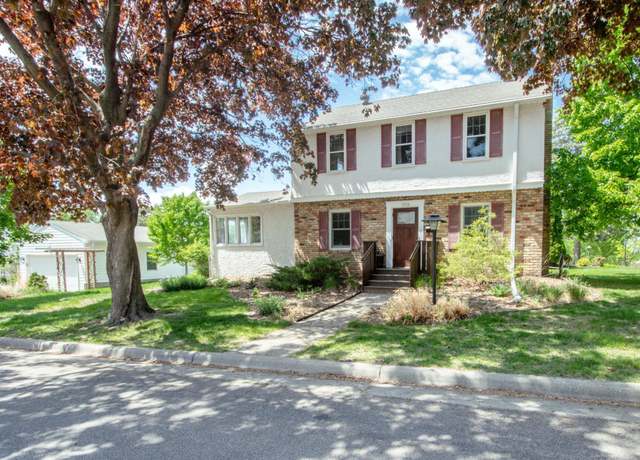Property at 1904 Saunders Ave, Saint Paul, MN 55116, 3 beds, 2 baths
