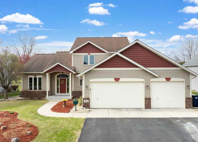 Property at 20667 Islandview Cir, Lakeville, MN 55044, 4 beds, 4 baths