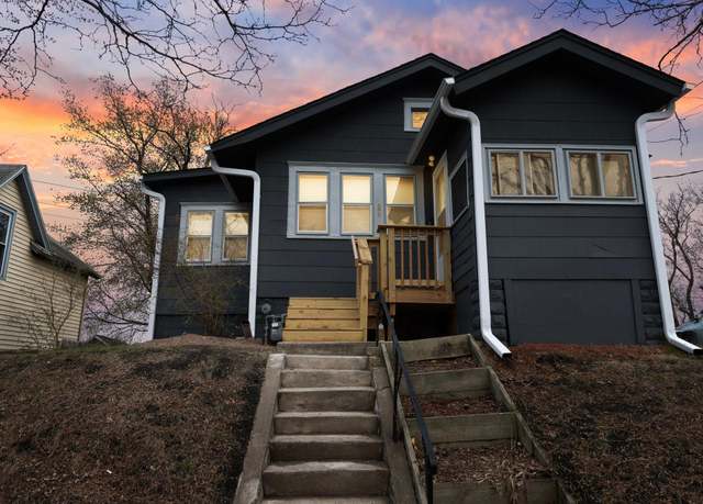 Property at 188 Acker St E, Saint Paul, MN 55117, 2 beds, 1 bath