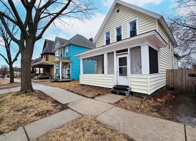 Property at 365 Bates Ave, Saint Paul, MN 55106, 4 beds, 2 baths