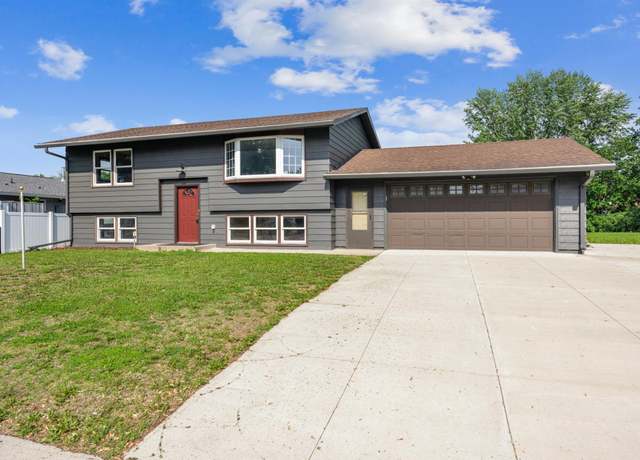Property at 1142 25th Ave N, Saint Cloud, MN 56303, 4 beds, 2 baths