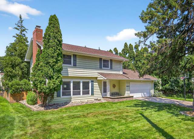 Property at 1412 Skyline Dr SW, Rochester, MN 55902, 4 beds, 3 baths