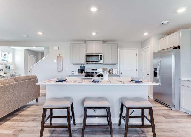 Property at 2091 Clearwater Ter, Shakopee, MN 55379, 4 beds, 3 baths