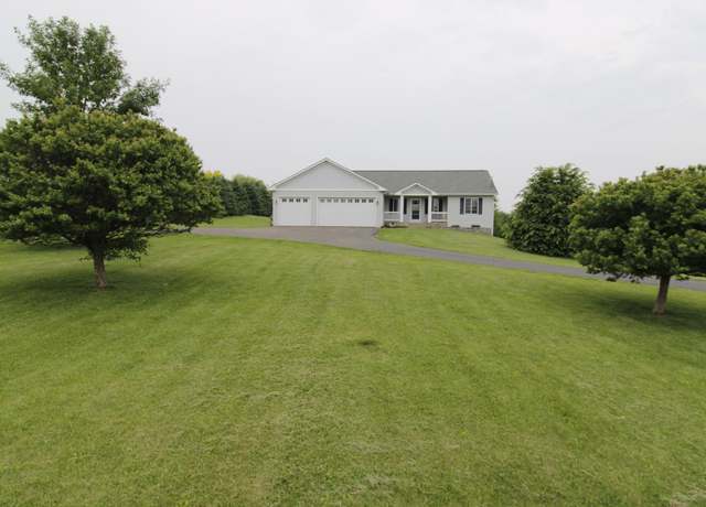 Property at 858 164th St, Hammond Twp, WI 54015, 4 beds, 3 baths