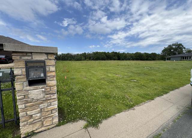 Property at 2250 Clubhouse Dr, Lake City, MN 55041