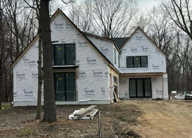 Property at 25955 Wild Rose Ln, Shorewood, MN 55331, 5 beds, 4 baths