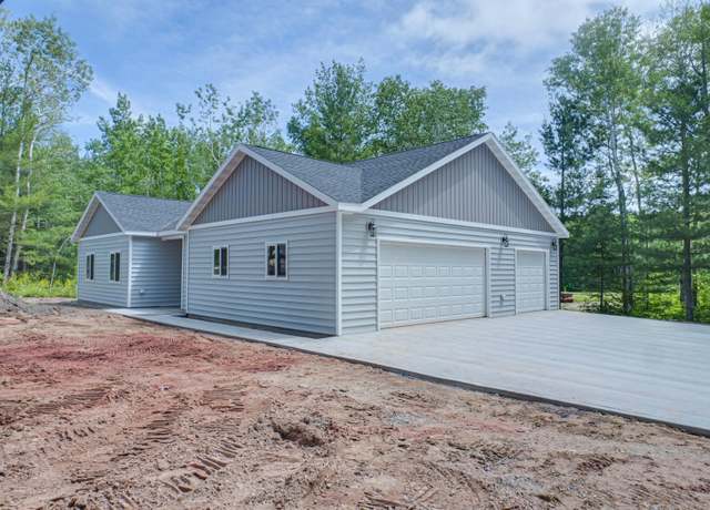 Property at 113 N Birch Ln, Coleraine, MN 55722, 3 beds, 2 baths